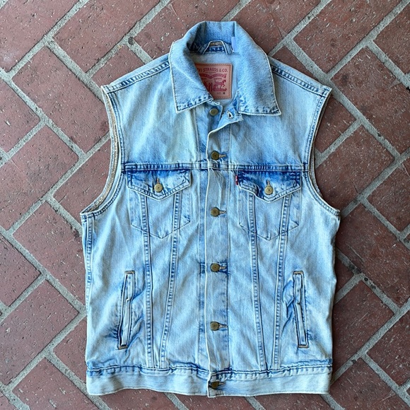 Levi’s vest